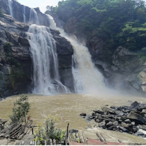 Sikidiri Waterfall in Ranchi 